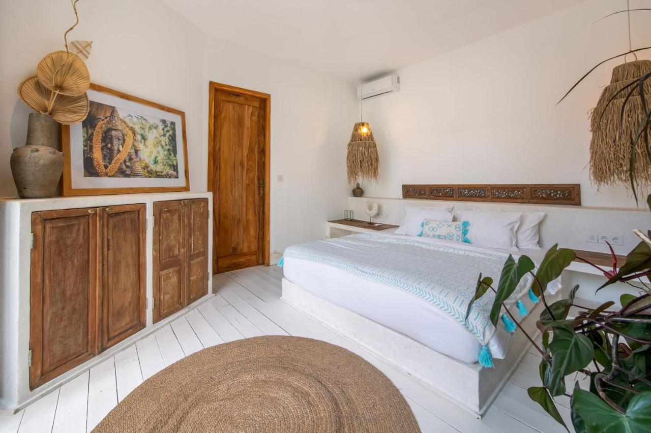 Villa Yogi Surf 2 Canggu エクステリア 写真